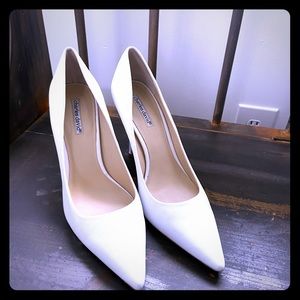 White Charles David all leather Pumps 9-1/2